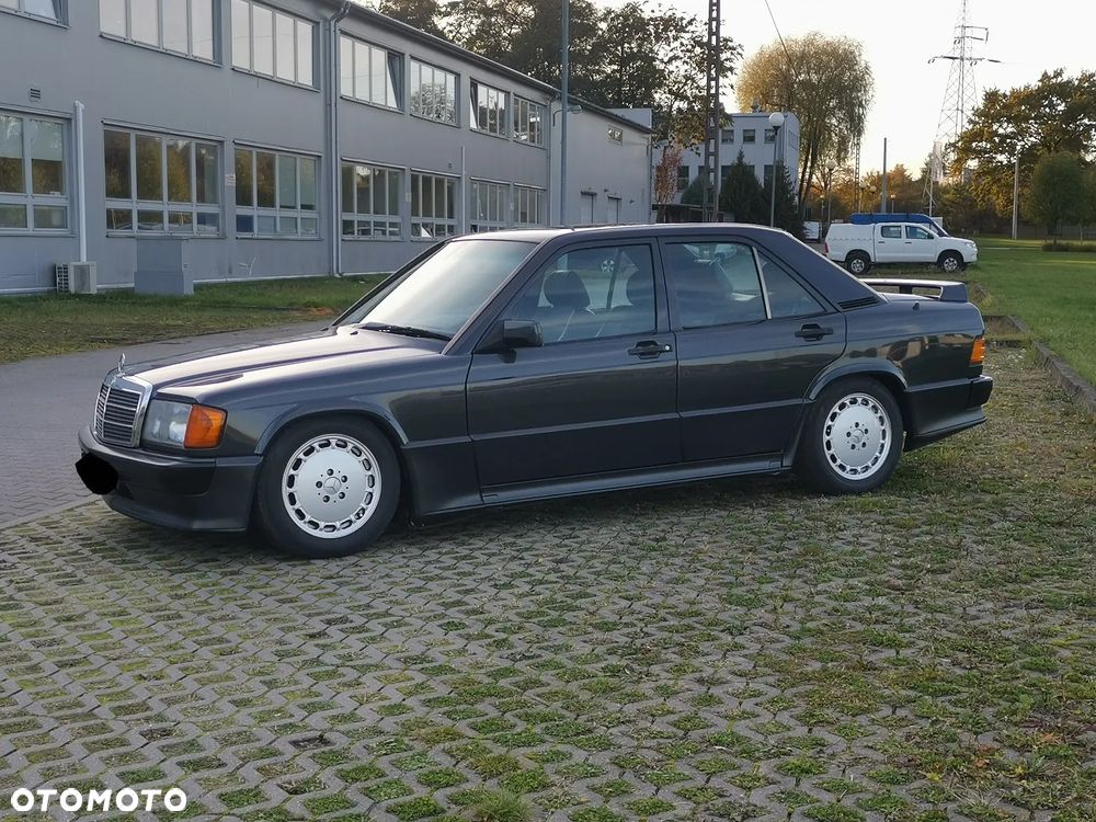 Mercedes-Benz W201 (190) - 7