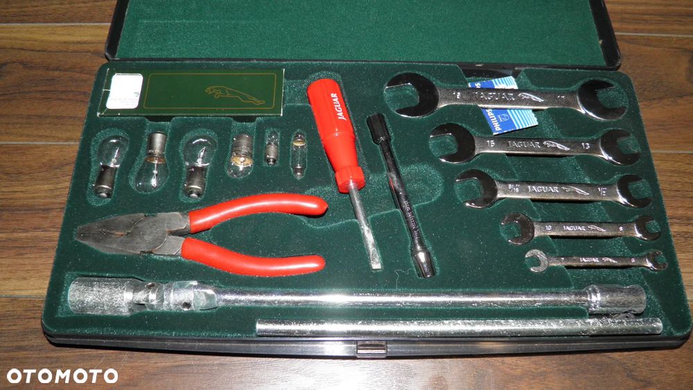 Jaguar Daimler 4.0i - 35