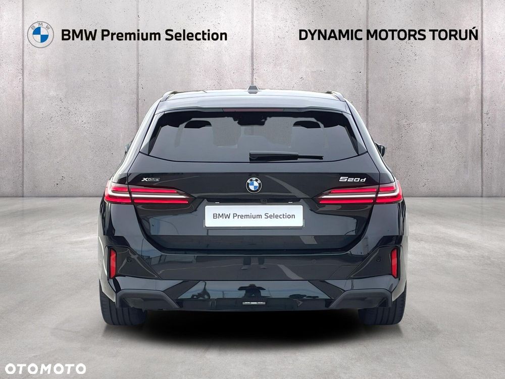 BMW Seria 5 520d xDrive mHEV M Sport - 9