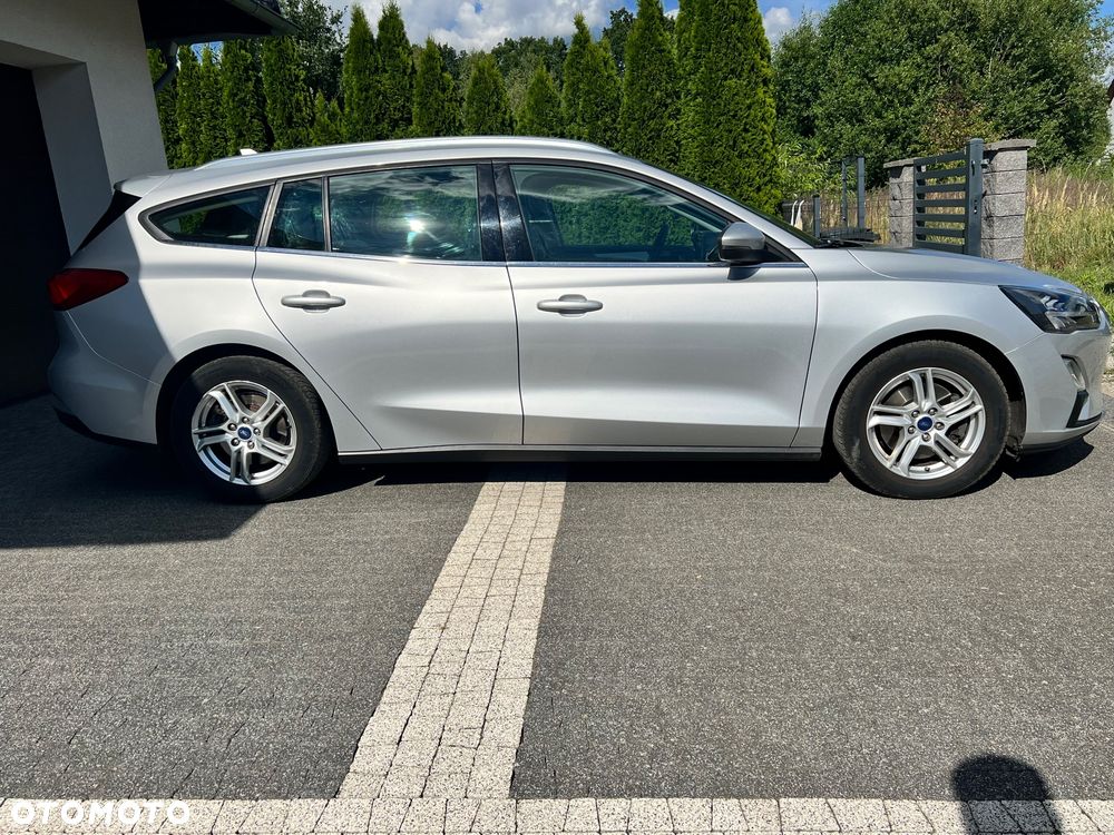 Ford Focus 1.5 EcoBlue Start-Stopp-System ACTIVE - 4