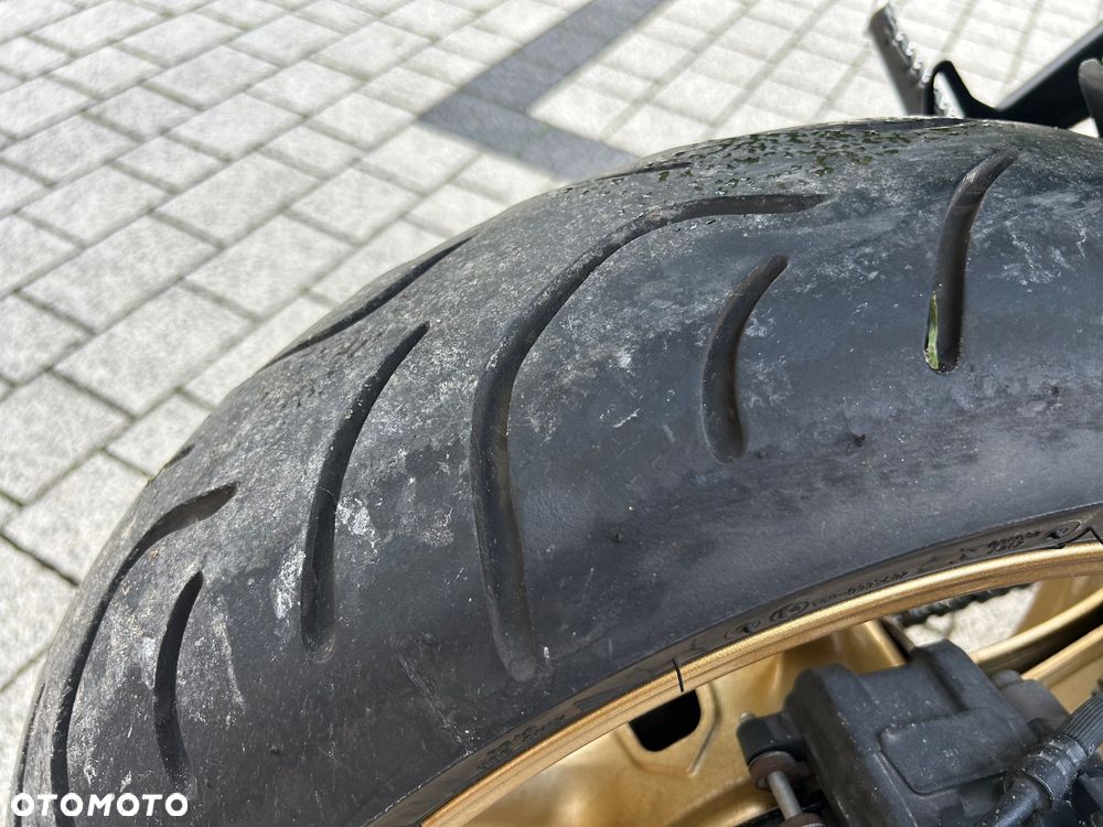 Yamaha FZ8 - 6