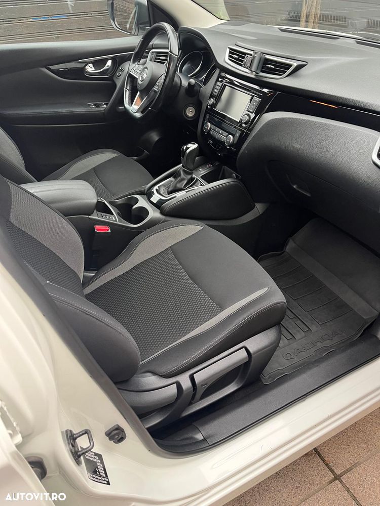 Nissan Qashqai 1.3 157CP 2WD DCT Acenta - 6