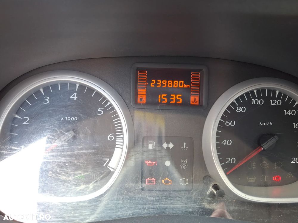 Dacia Duster 1.5 dCi 4x4 Laureate - 2