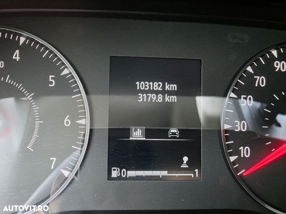 Dacia Logan TCe 90 MT6 Prestige - 16