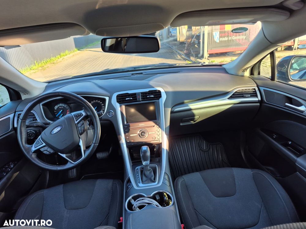 Ford Mondeo 2.0 TDCi Powershift Business - 5