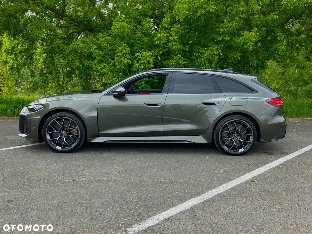 Audi RS5 Avant - 7