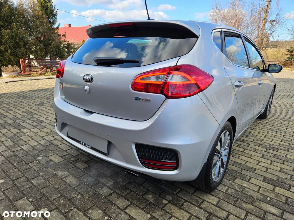 Kia Ceed 1.6 GDI L Business Line - 8