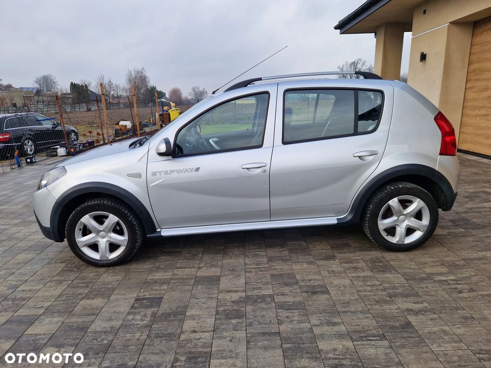 Dacia Sandero 1.6 MPI Stepway - 4