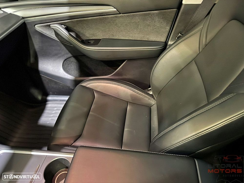 Tesla Model Y Long Range Dual Motor AWD - 22