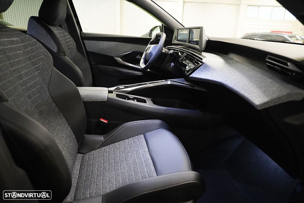 Peugeot 3008 1.2 Hybrid Allure e-DCS6 - 16