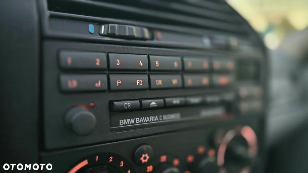 BMW Seria 3 325i - 21