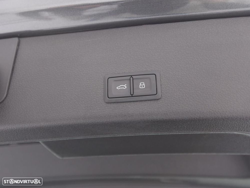 Audi e-tron 55 quattro S line - 14