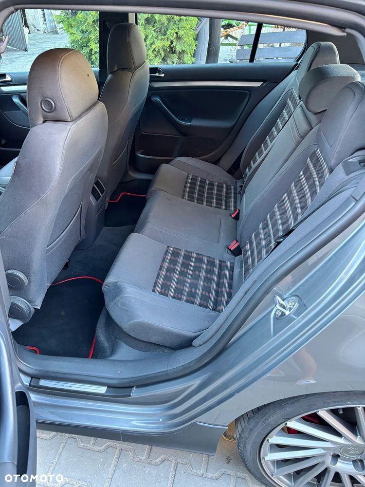 Volkswagen Golf 2.0 GTI - 14