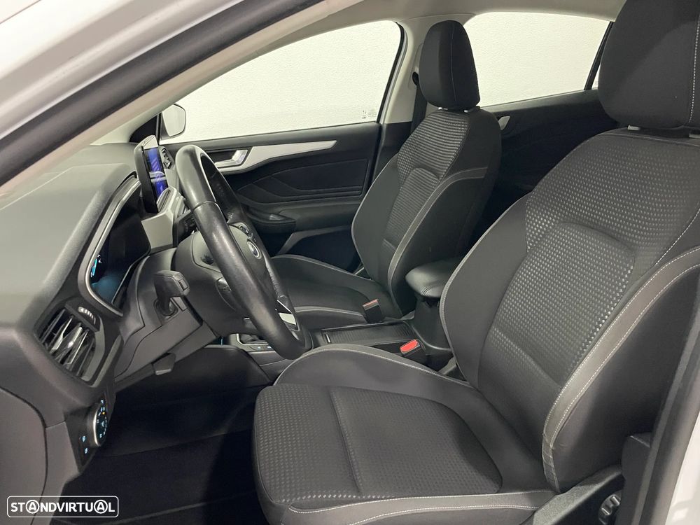 Ford Focus 1.0 EcoBoost S&S COOL&CONNECT - 8