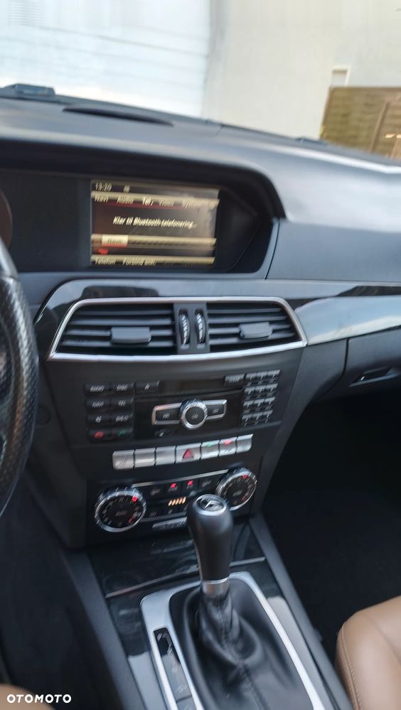 Mercedes-Benz Klasa C 220 (BlueTEC) d BlueEFFICIENCY Edition 7G-TRONIC Avantgarde - 12