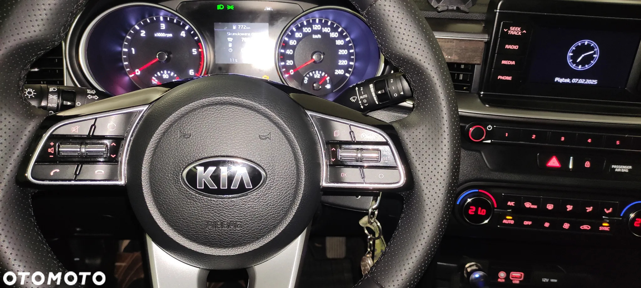 Kia Ceed 1.6 CRDi SCR M - 13