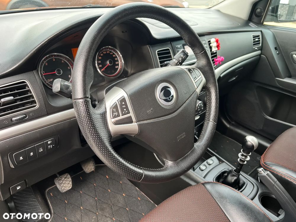 SsangYong/KGM Korando 2.0 Eco e-XDi DPF 4WD Quartz - 14