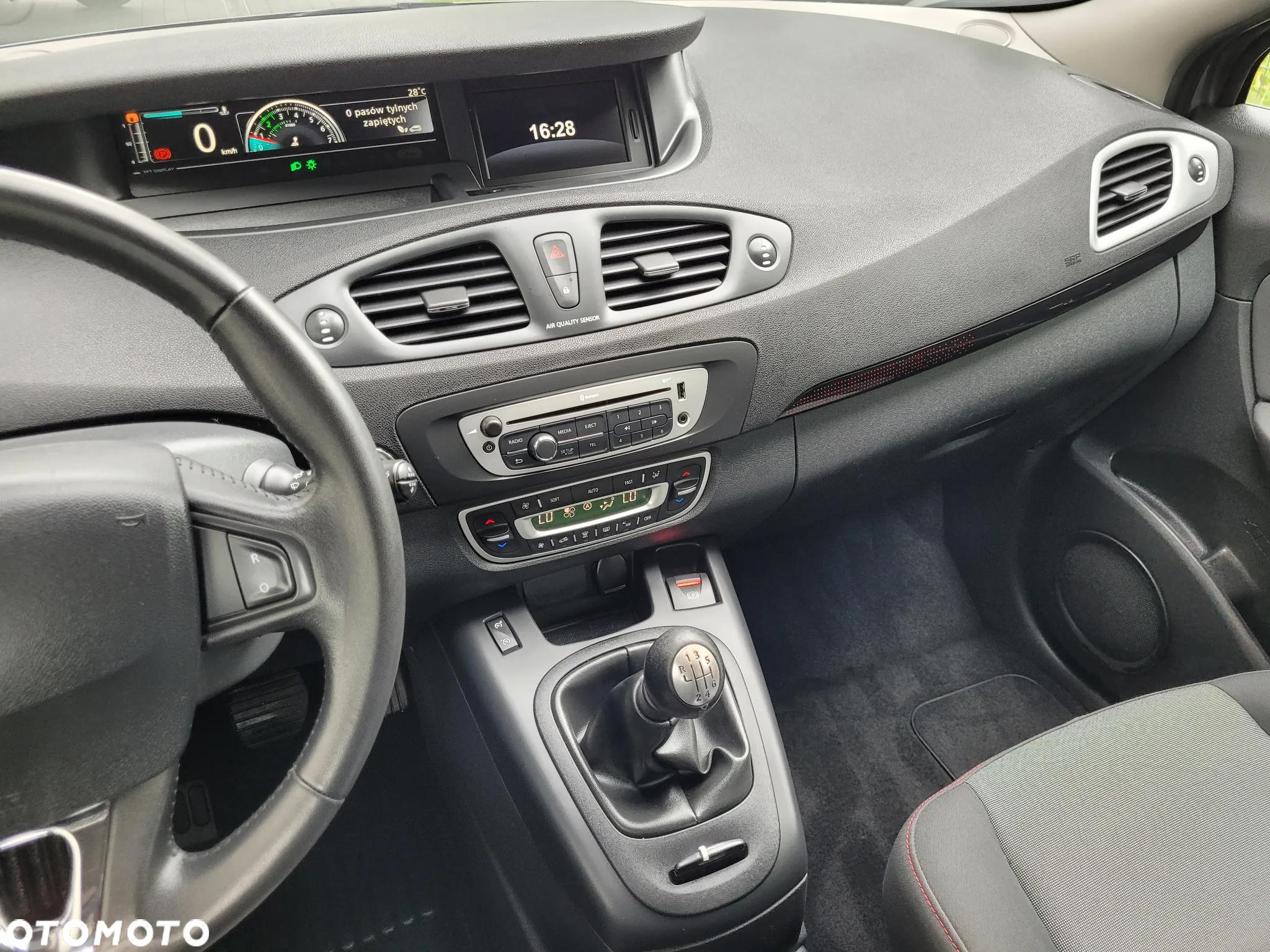 Renault Scenic ENERGY TCe 115 S&S Paris - 20