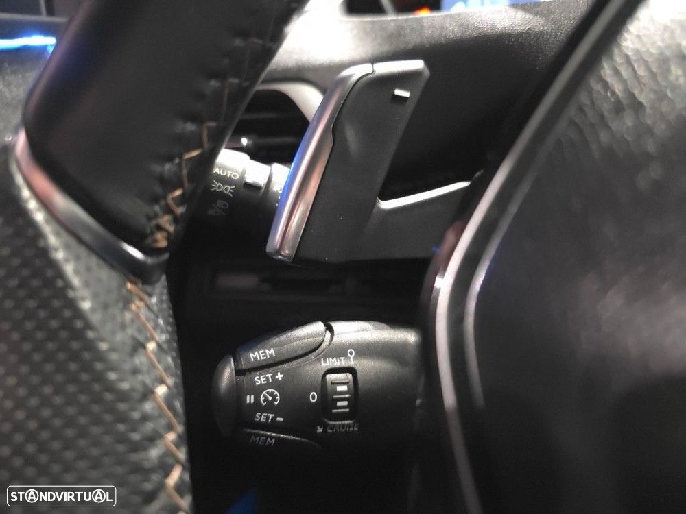 Peugeot 3008 1.5 BlueHDi GT Line EAT8 - 33