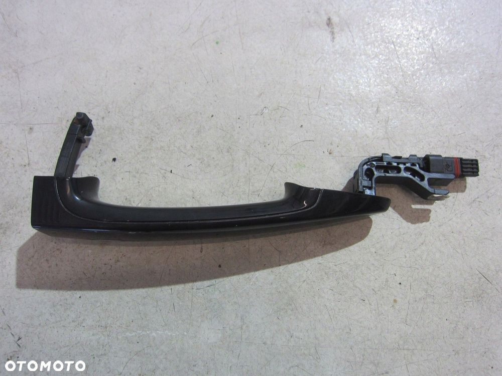 BMW F30 F20 KLAMKA PRAWA PRZÓD KEYLESS 7205872 668 - 2