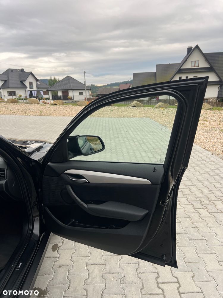 BMW X1 xDrive18d Sport Line - 24