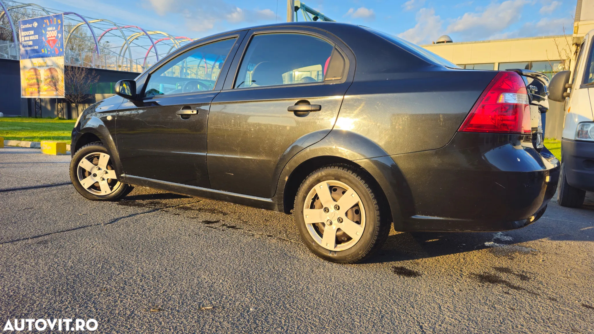 Chevrolet Aveo - 4
