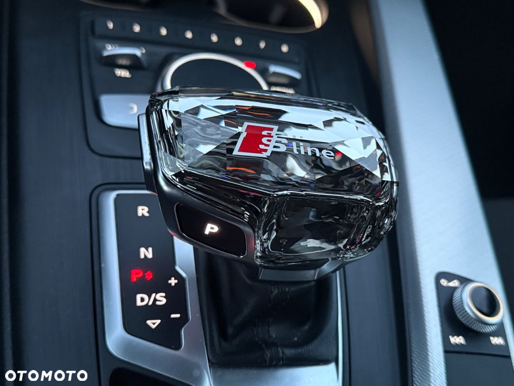 Audi A4 Avant 2.0 TDI Sport S tronic - 24