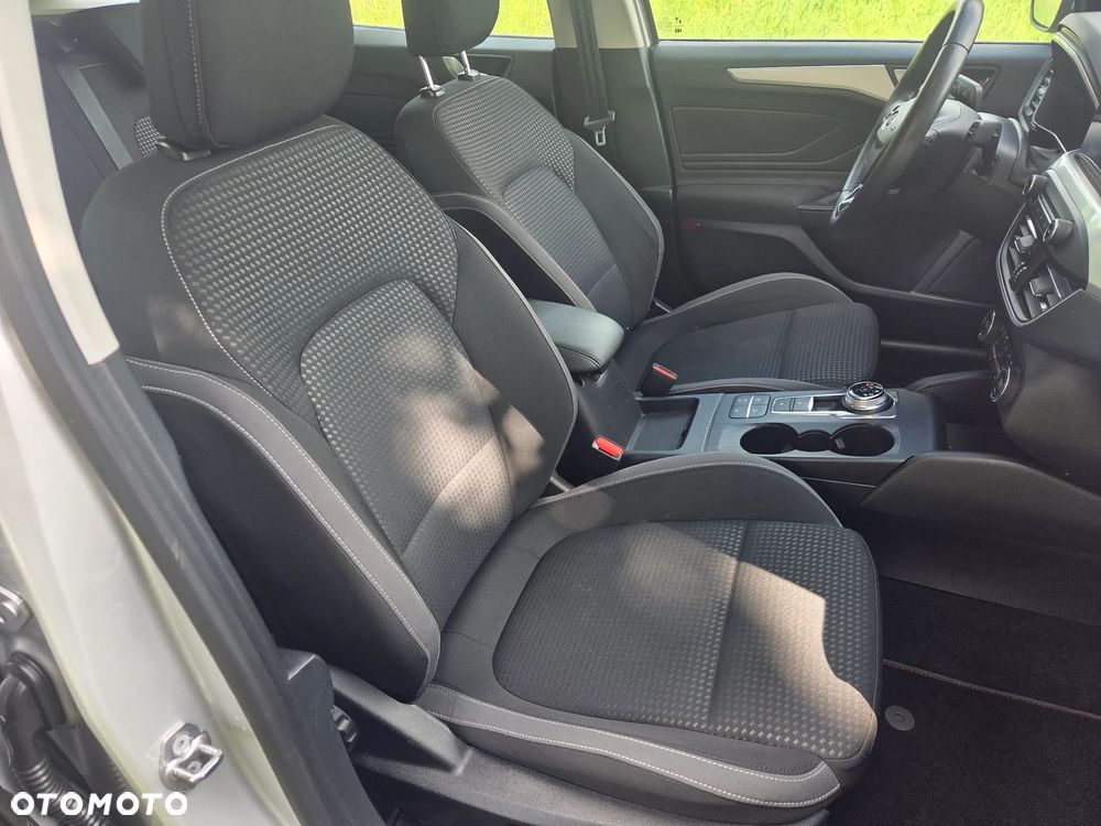 Ford Focus 1.5 EcoBlue Start-Stopp-System TITANIUM - 10