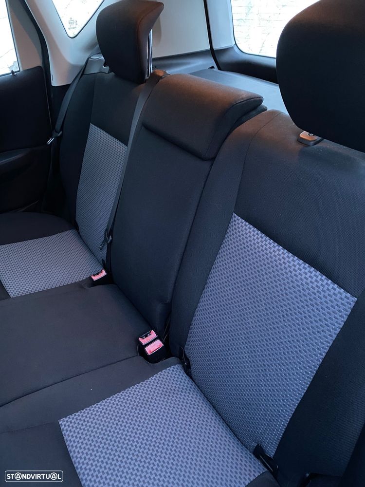 Mercedes-Benz A 150 Elegance Automatic - 8