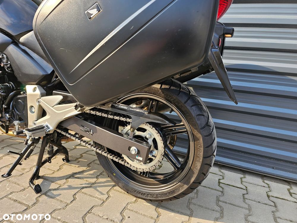 Honda CBF - 12