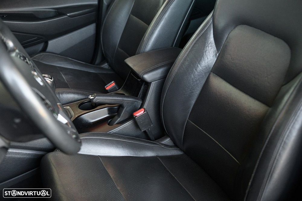 Hyundai Tucson 1.7 CRDi Executive - 26