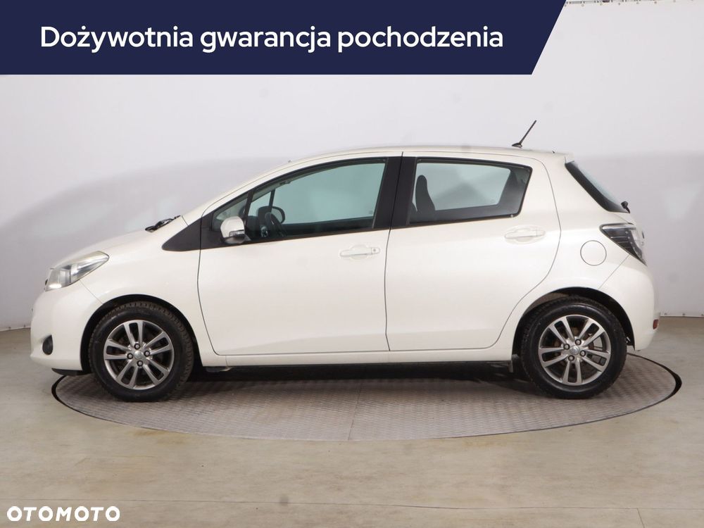 Toyota Yaris - 4