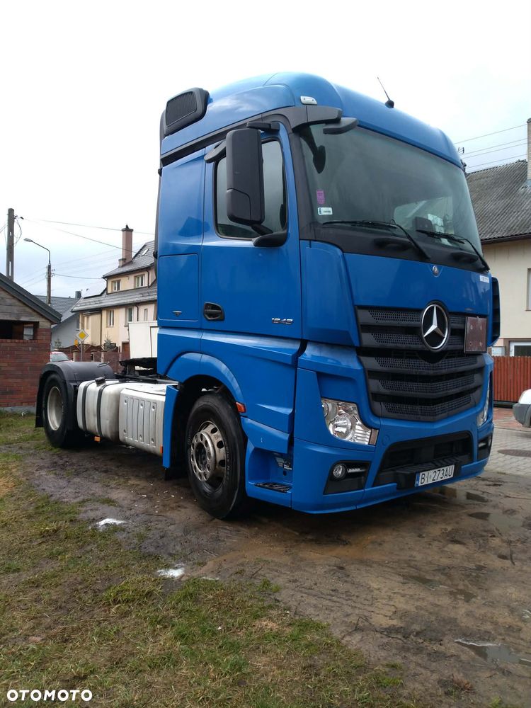 Mercedes-Benz ACTROS - 1
