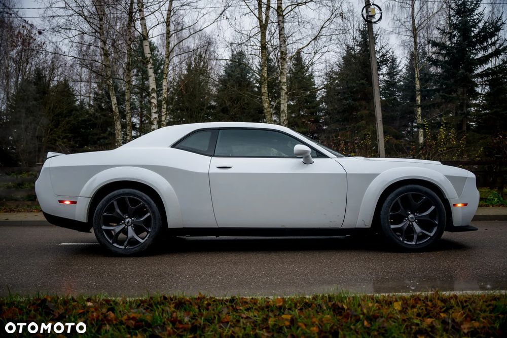 Dodge Challenger 3.6 SXT Plus - 5