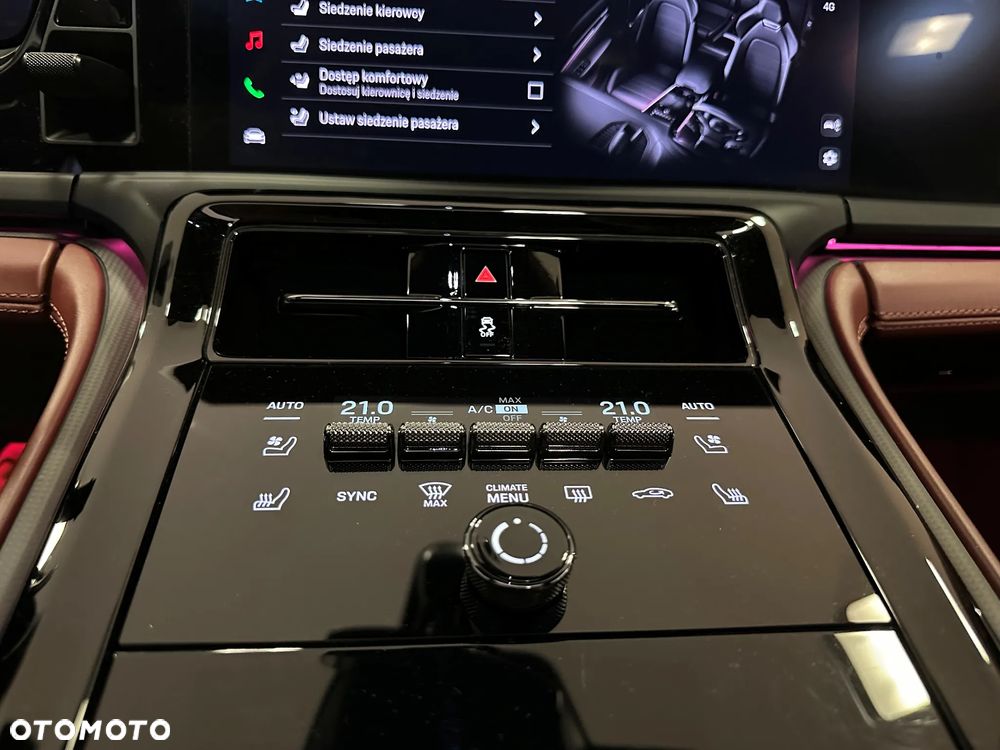 Porsche Panamera - 35