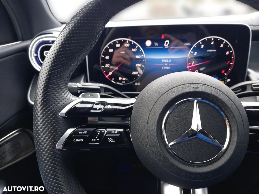 Mercedes-Benz GLC - 28