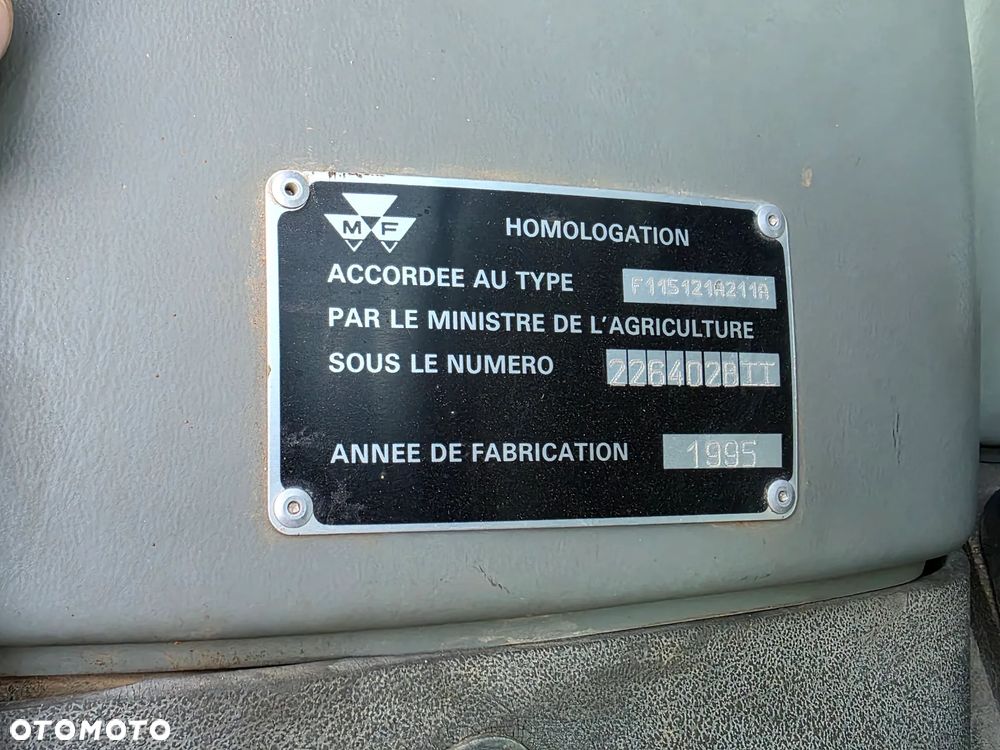 Massey Ferguson 6170 Dynashift 1995R - 37