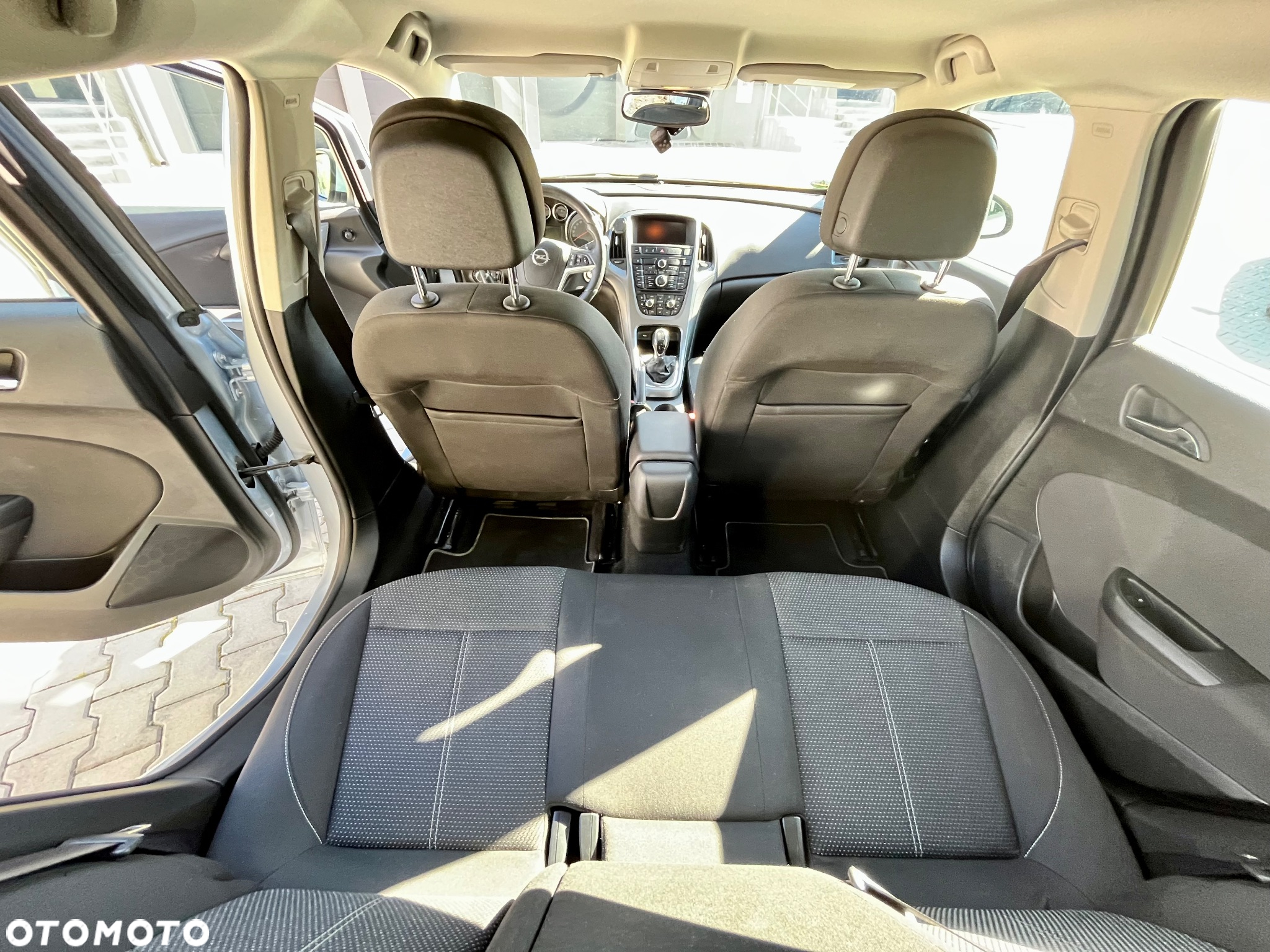 Opel Astra IV 1.4 T Sport - 23