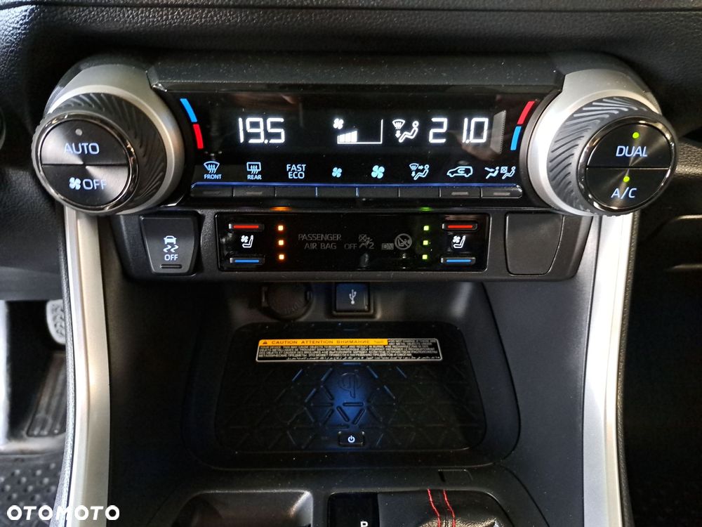 Toyota RAV4 - 29
