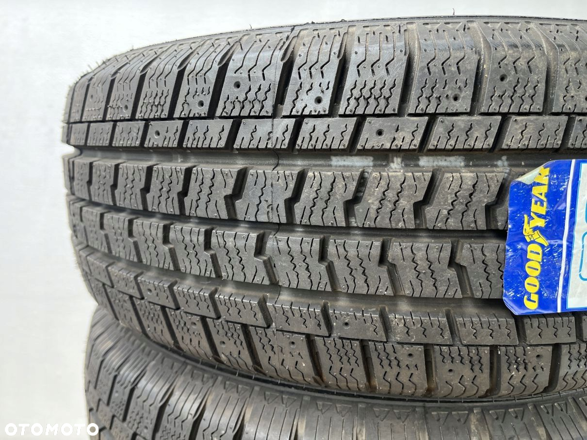 OPONY 235/65/16C 115/113R GOODYEAR CARGO ULTRAGRIP 2 - 2