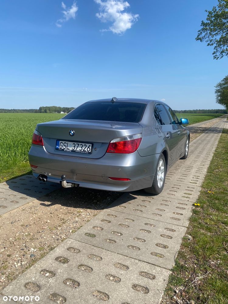 BMW Seria 5 520i - 2