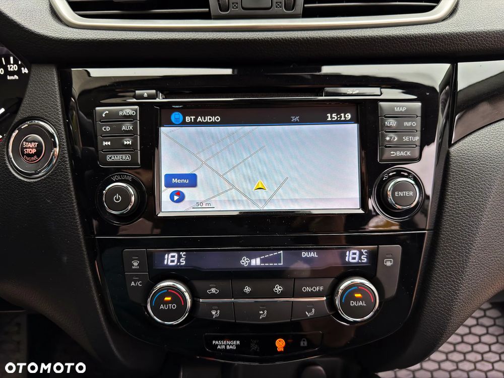 Nissan Qashqai 1.2 DIG-T Xtronic N-Connecta - 36