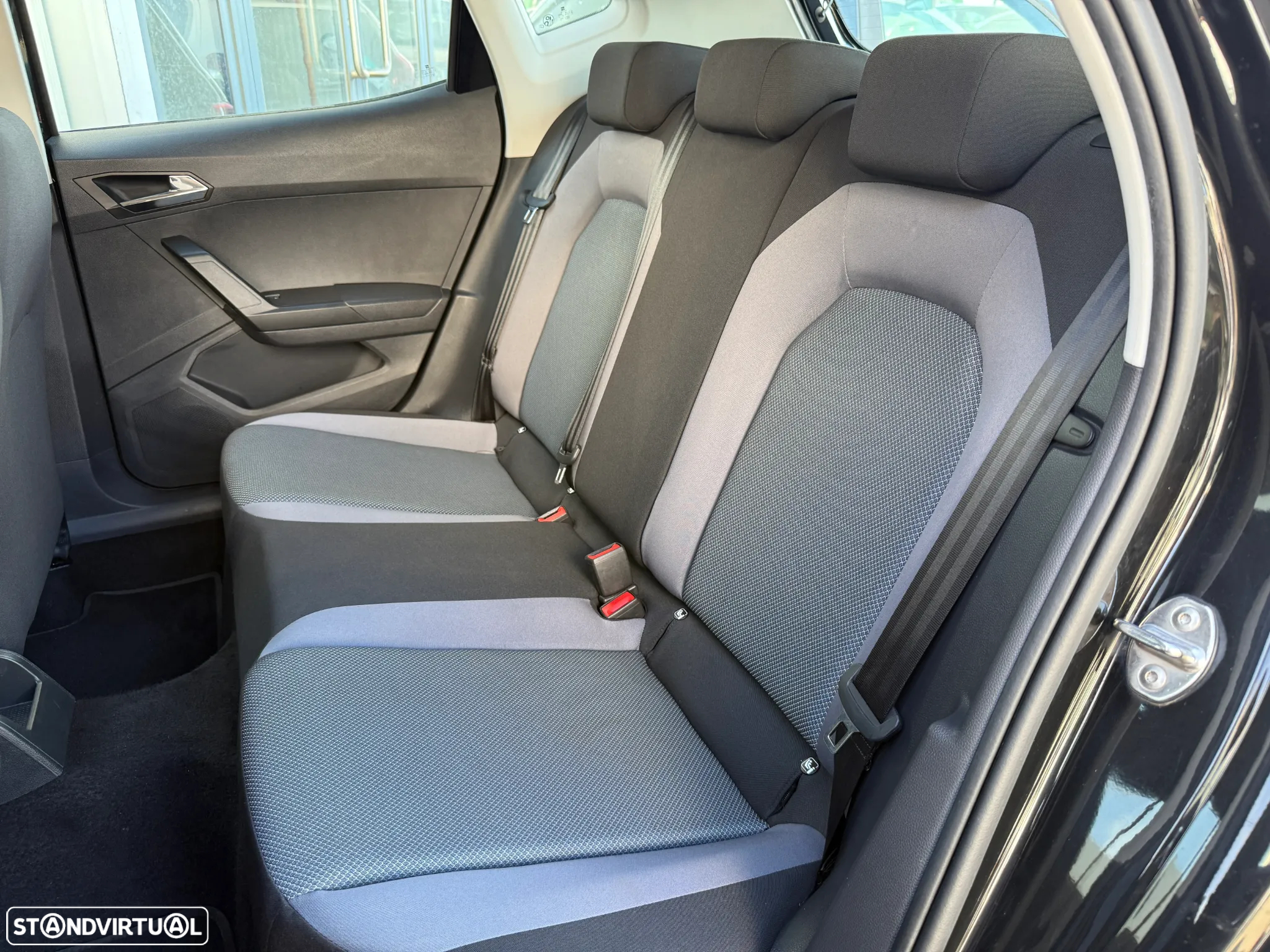 SEAT Arona 1.6 TDI Style - 17