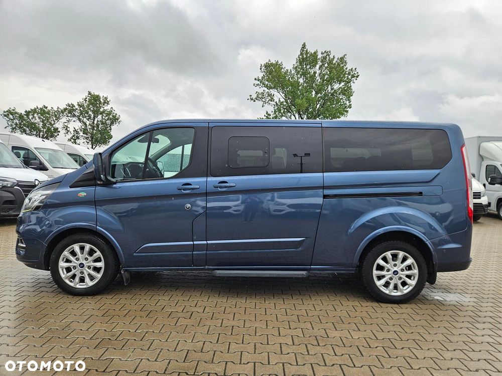 Ford Tourneo Custom - 10