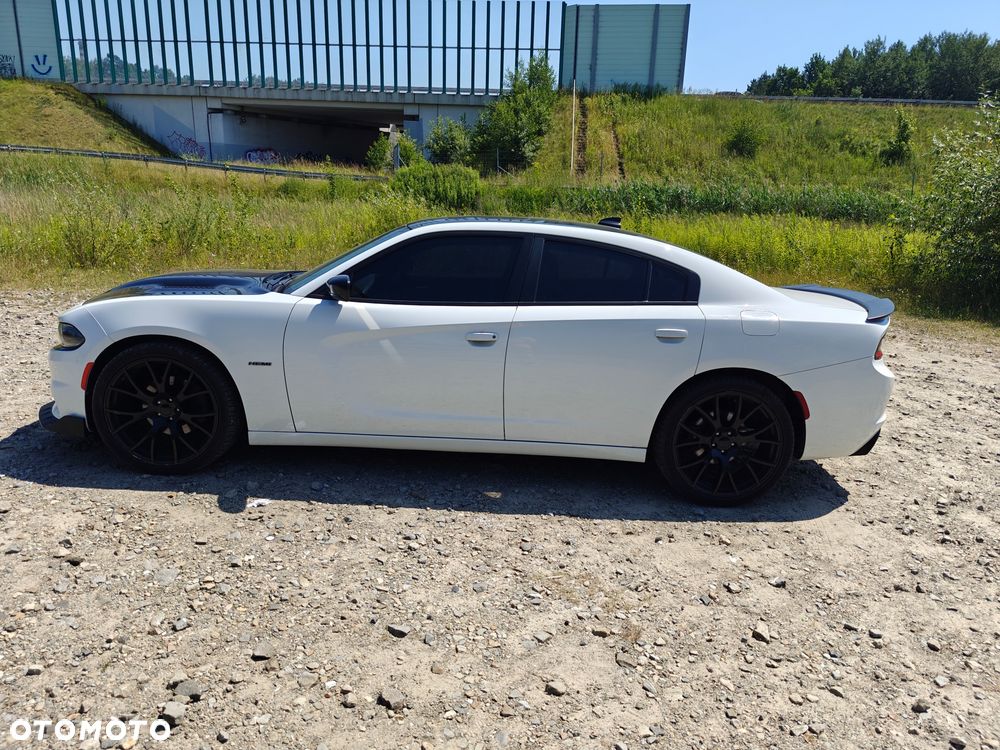 Dodge Charger - 13