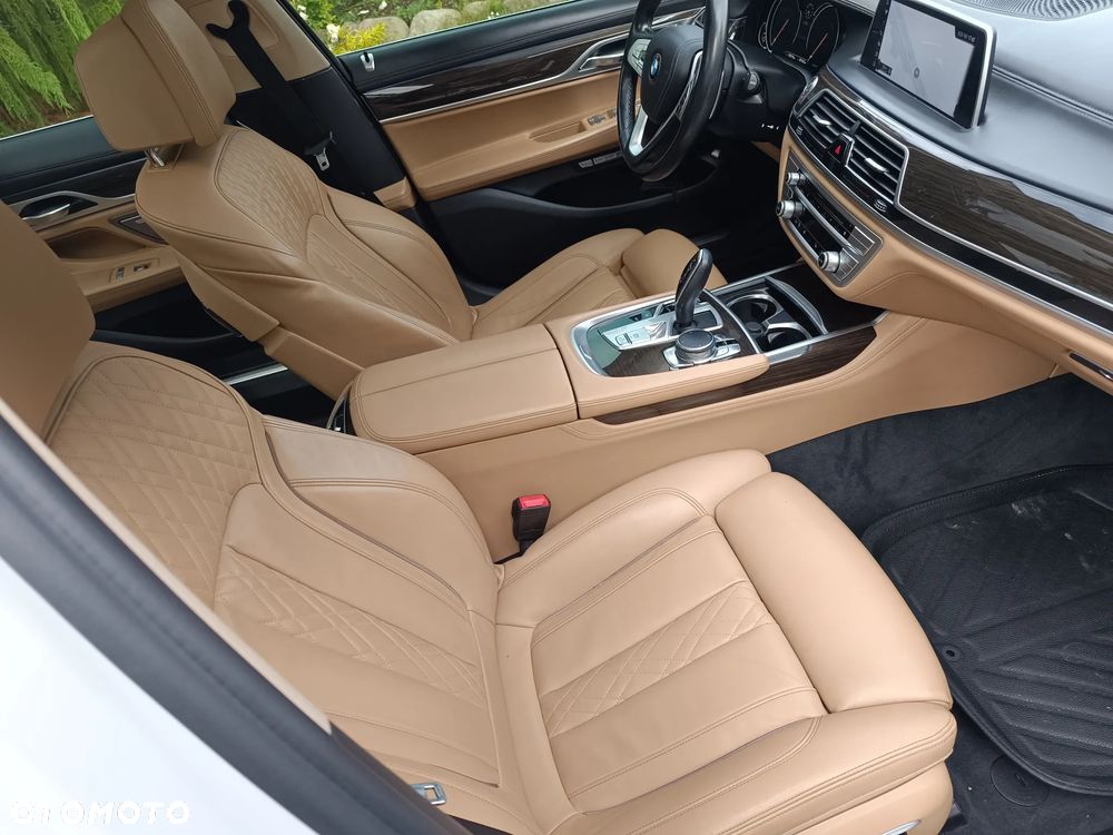 BMW Seria 7 - 7