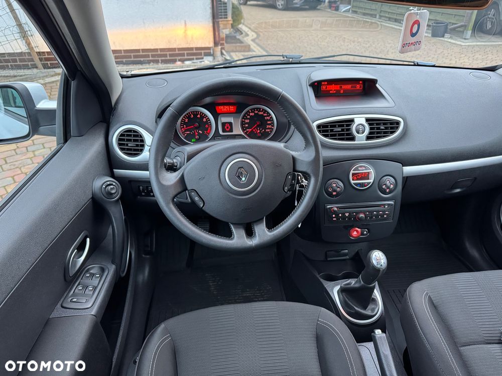 Renault Clio 1.2 TCE Authentique - 22