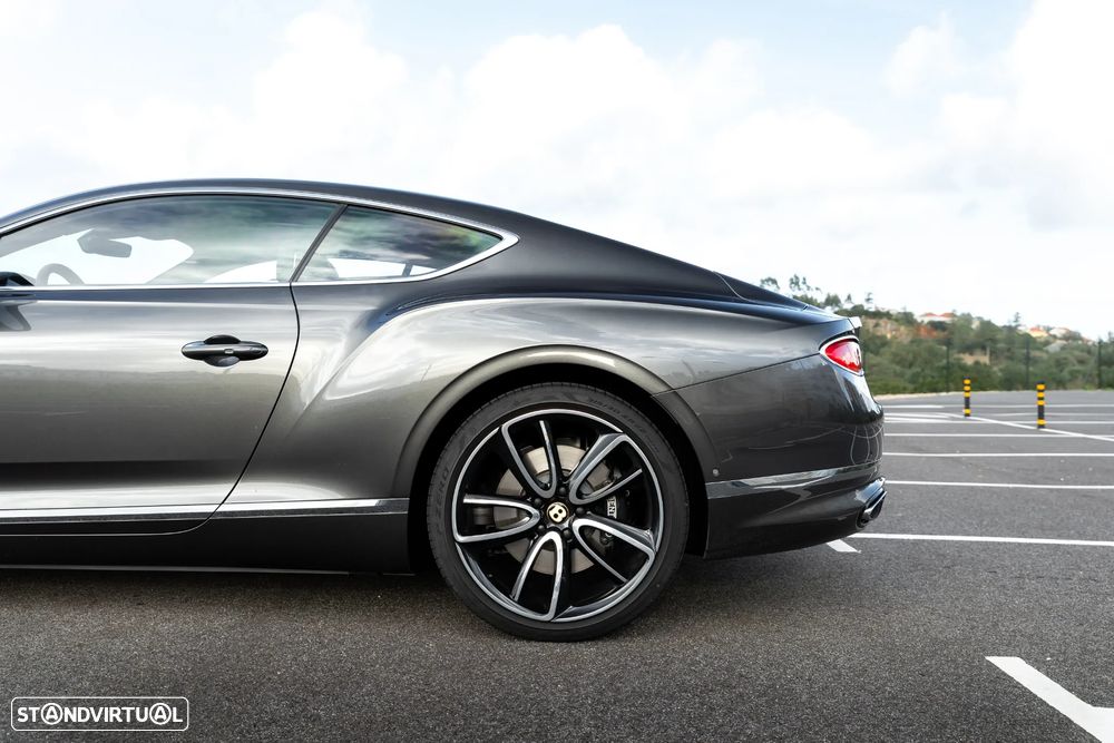 Bentley Continental GT W12 - 8