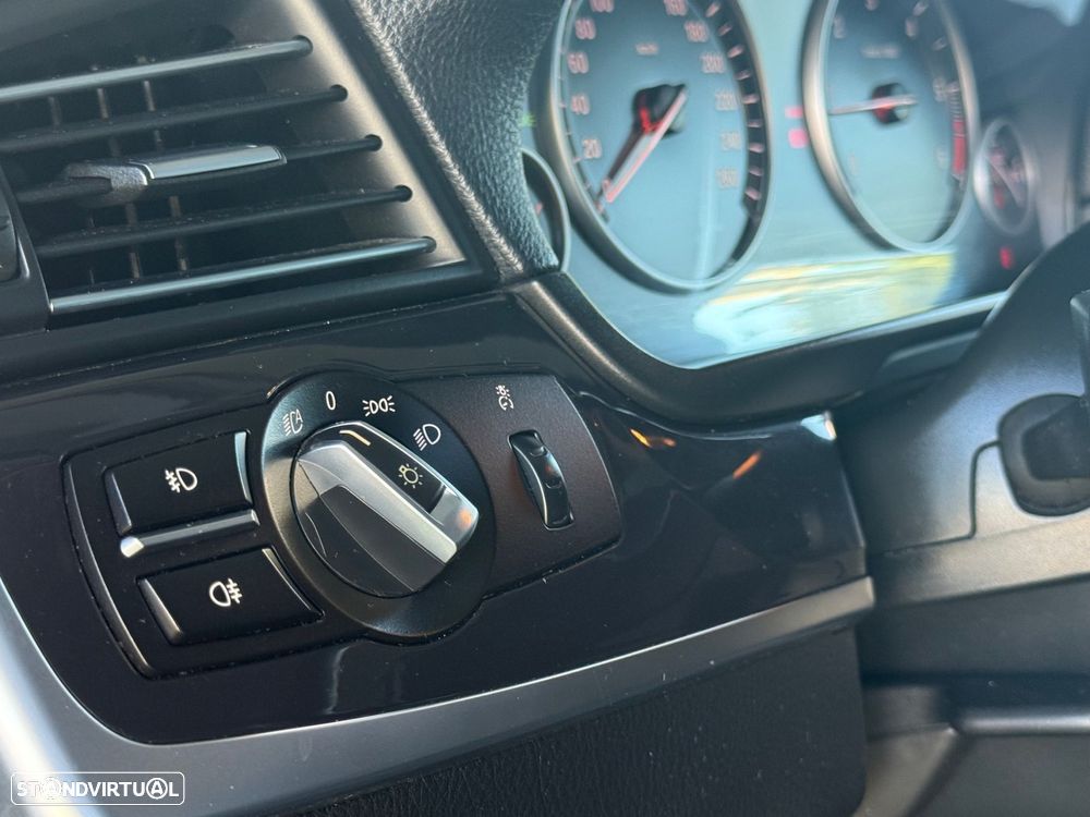 BMW 520 d Line Luxury Auto - 41