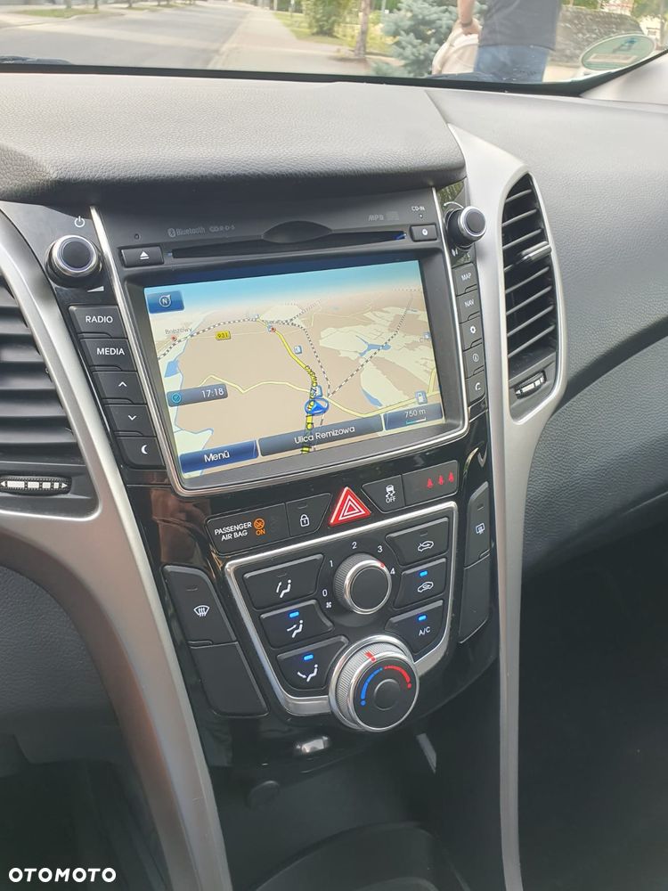 Hyundai i30 1.6 Style - 12